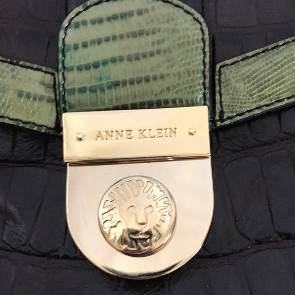 Anne Klein drk brown & green leather purse - Picture 5 of 5